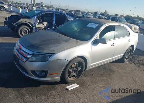 2010 Ford Fusion Se z USA, uszkodzony, nr VIN 3FAHP0HA1AR100952